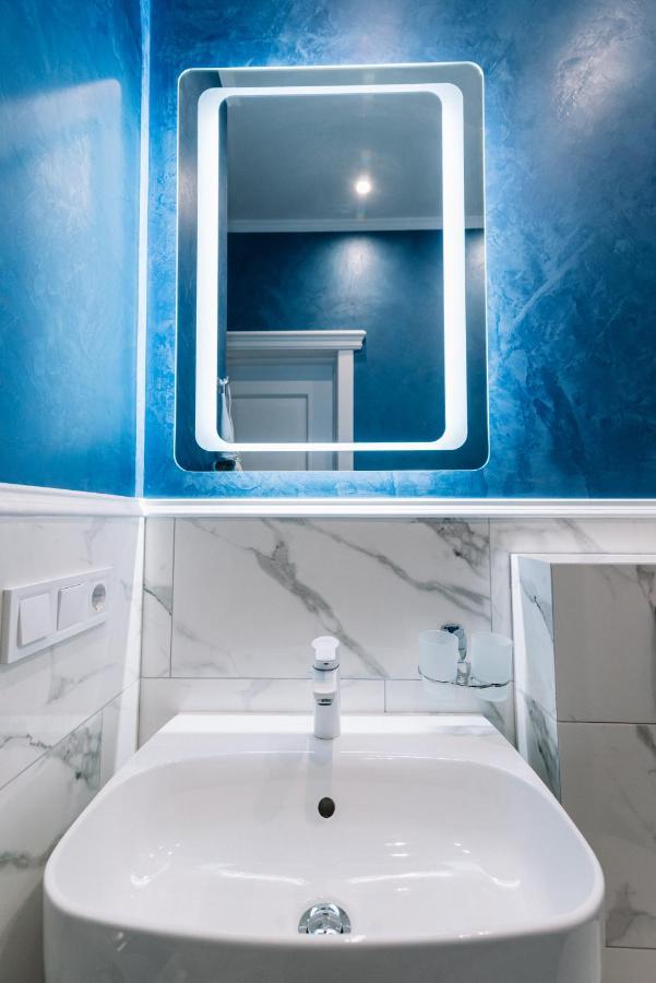 Royal Tower Vip Smart Apartments 3 Kiev Extérieur photo