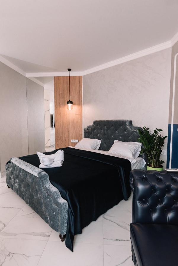 Royal Tower Vip Smart Apartments 3 Kiev Extérieur photo