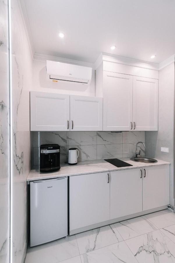 Royal Tower Vip Smart Apartments 3 Kiev Extérieur photo