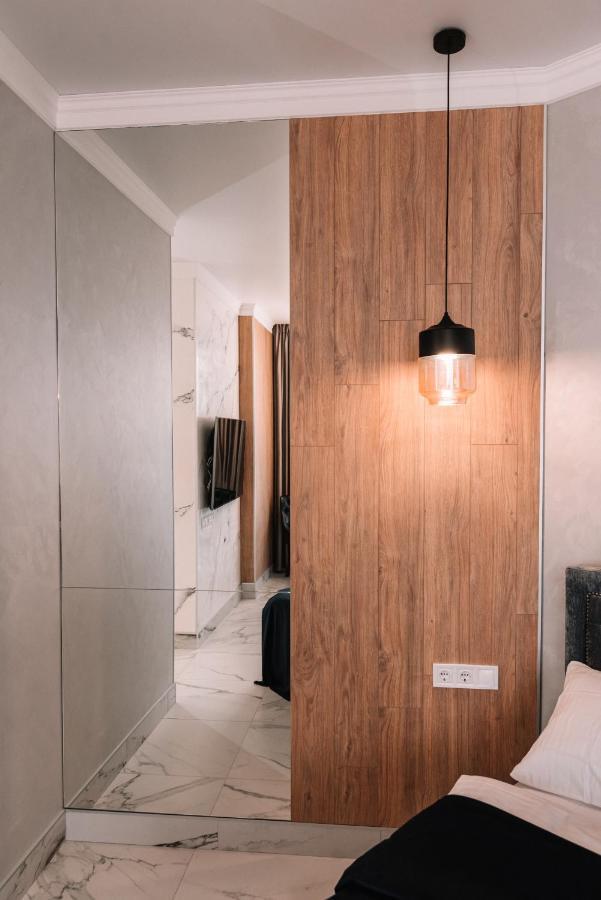 Royal Tower Vip Smart Apartments 3 Kiev Extérieur photo