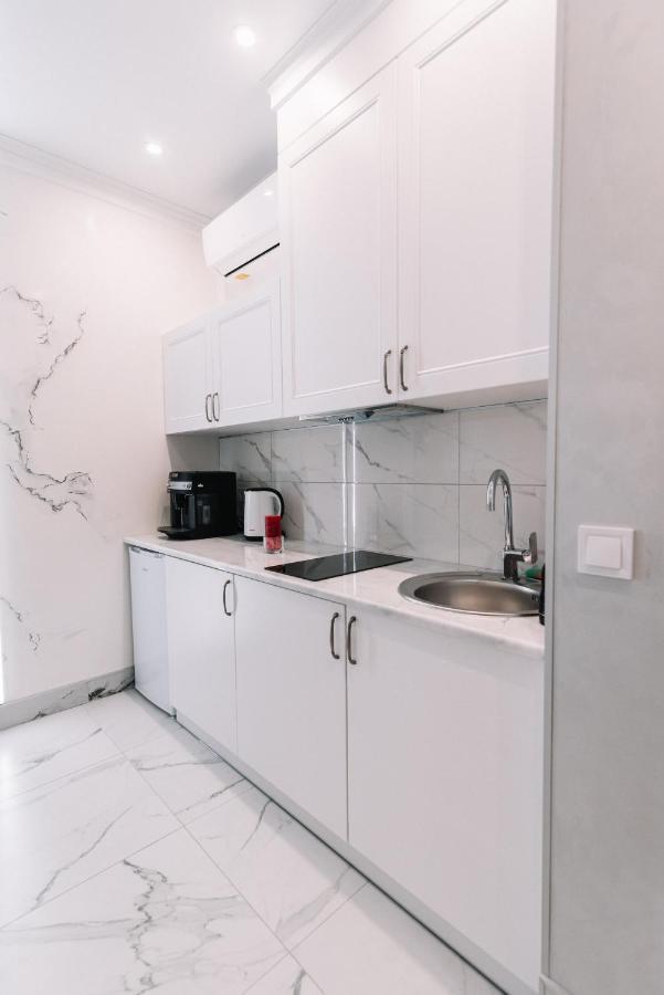 Royal Tower Vip Smart Apartments 3 Kiev Extérieur photo