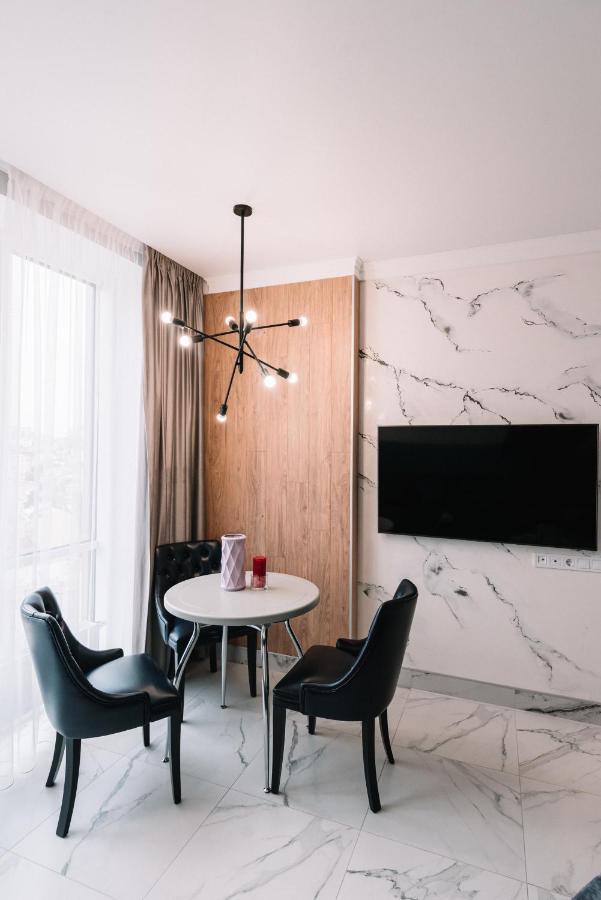 Royal Tower Vip Smart Apartments 3 Kiev Extérieur photo