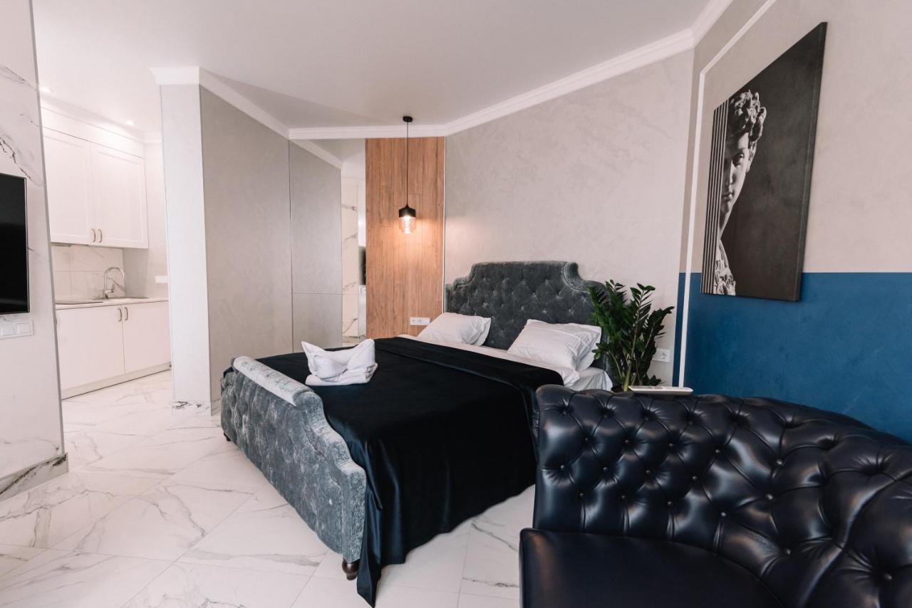 Royal Tower Vip Smart Apartments 3 Kiev Extérieur photo