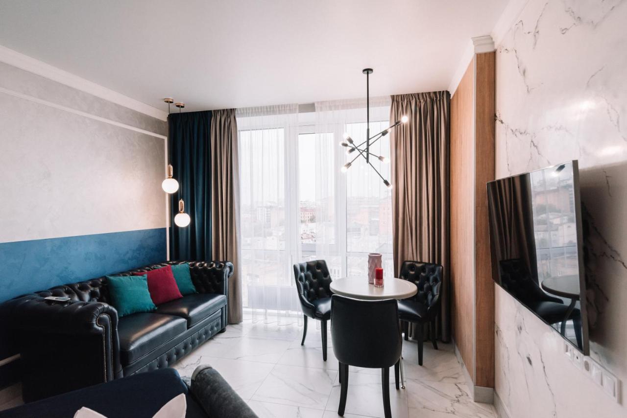 Royal Tower Vip Smart Apartments 3 Kiev Extérieur photo