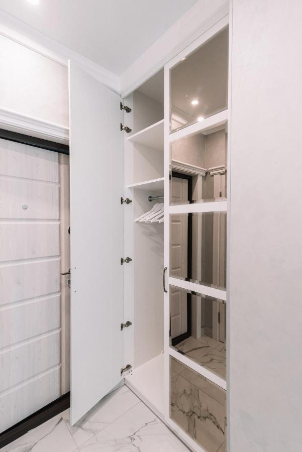 Royal Tower Vip Smart Apartments 3 Kiev Extérieur photo